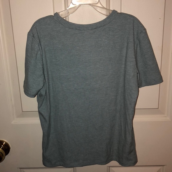 Mint crop top from Pink Victoria’s Secret - Picture 2 of 3